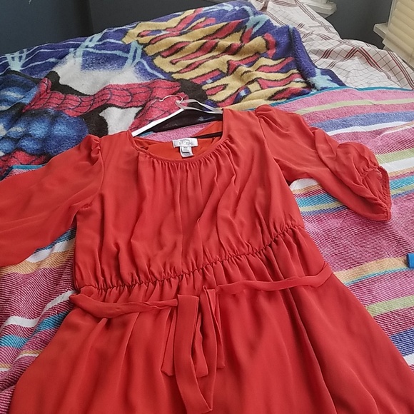 Dress - Picture 2 of 4